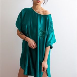 1980s Satin dress / teeshirt dress / nightgown